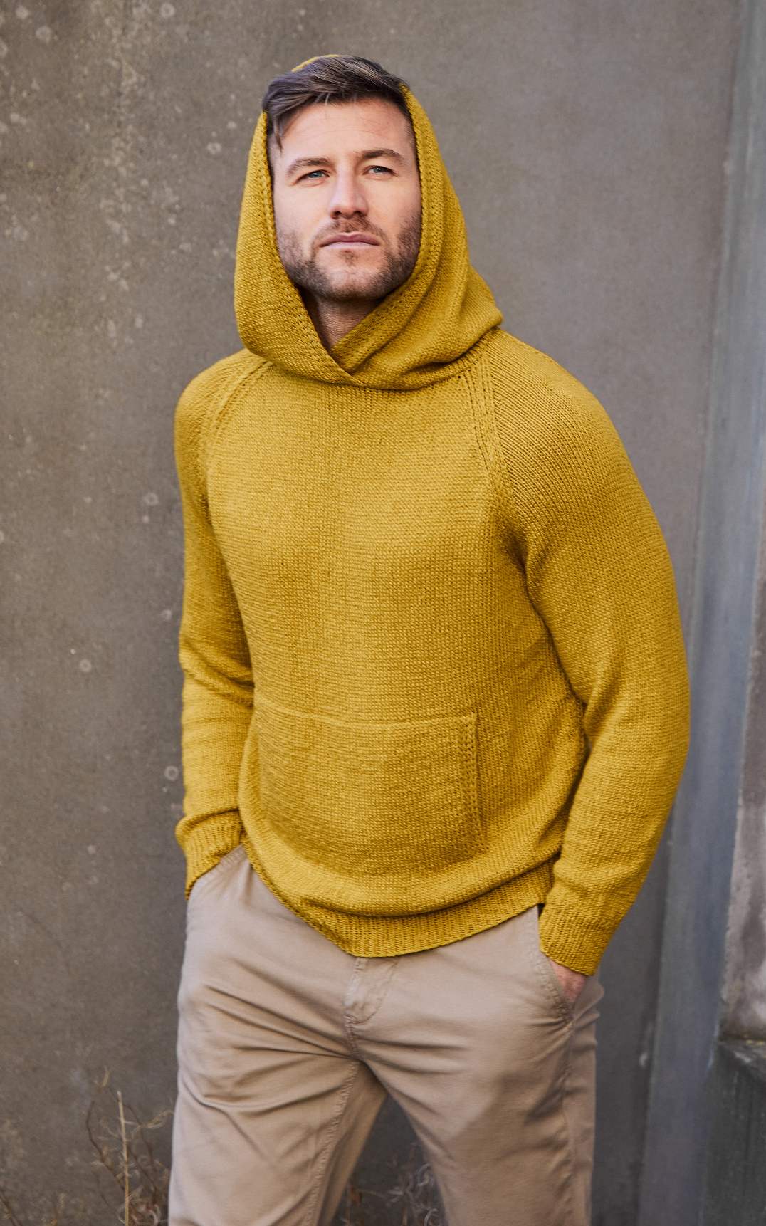 Herren Hoodie mit Kängurutasche - Strickset von LANA GROSSA jetzt online kaufen bei OONIQUE