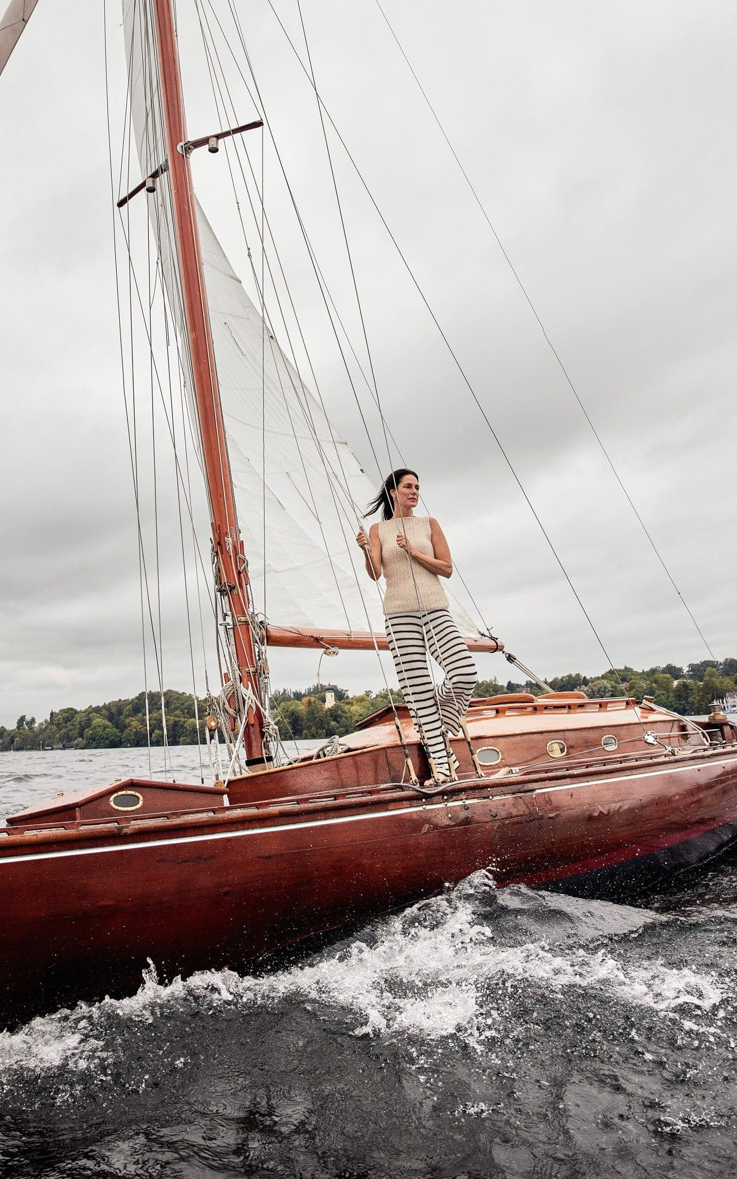 Langes Top mit Strukturmuster und Bateau-Ausschnitt - PUNO DUE - Strickset von LANA GROSSA jetzt online kaufen bei OONIQUE
