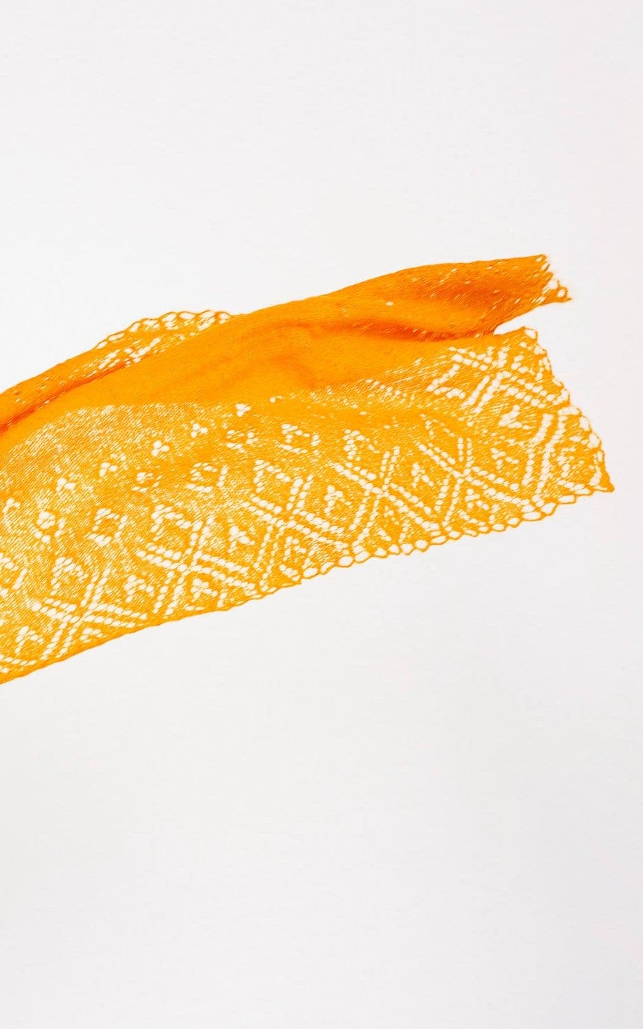 Rechteckiges Tuch - SETASURI - Strickset von LANA GROSSA jetzt online kaufen bei OONIQUE