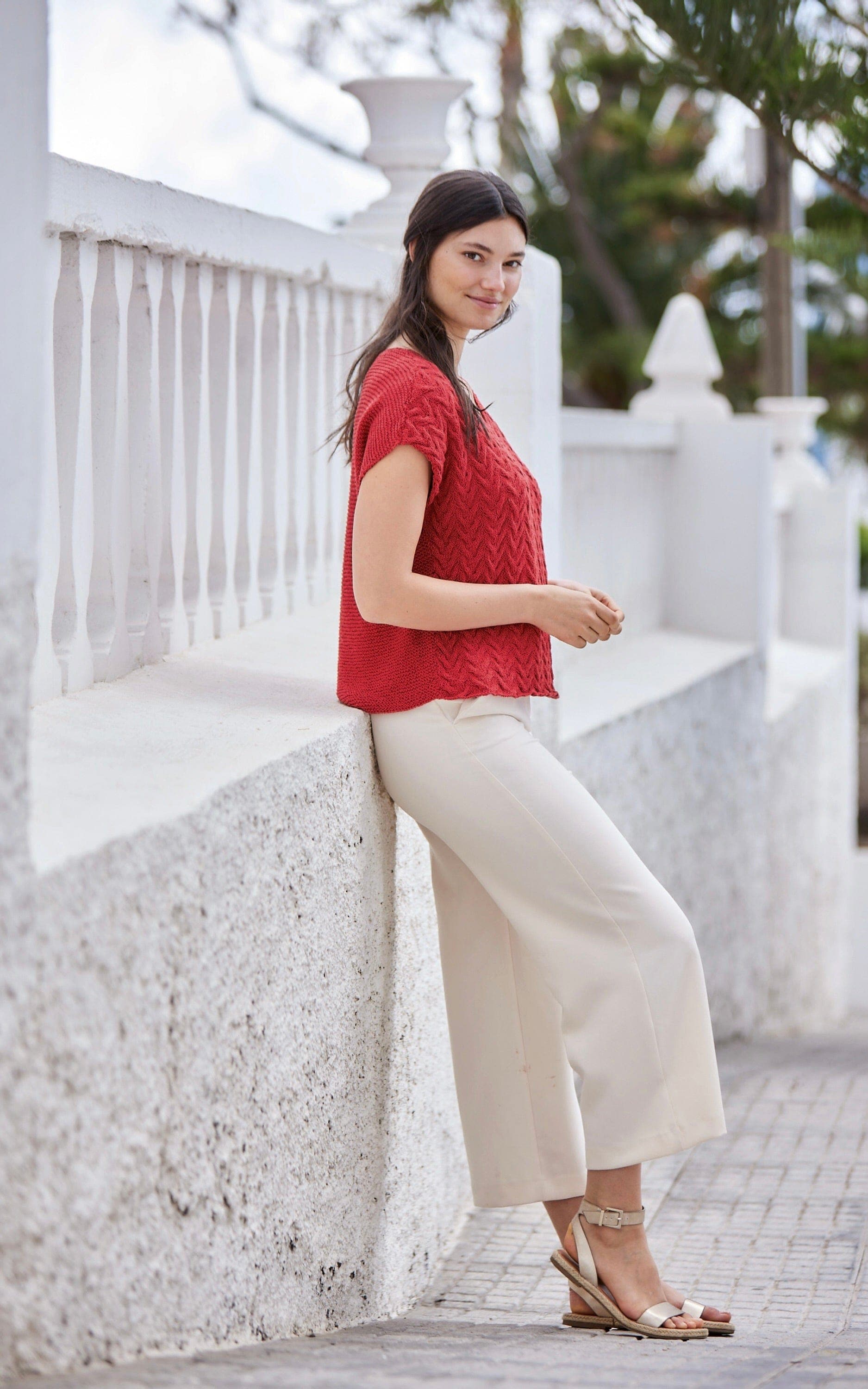 T-Shirt mit Zopfmuster - LANDLUST SOMMERSEIDE - Strickset von LANA GROSSA jetzt online kaufen bei OONIQUE