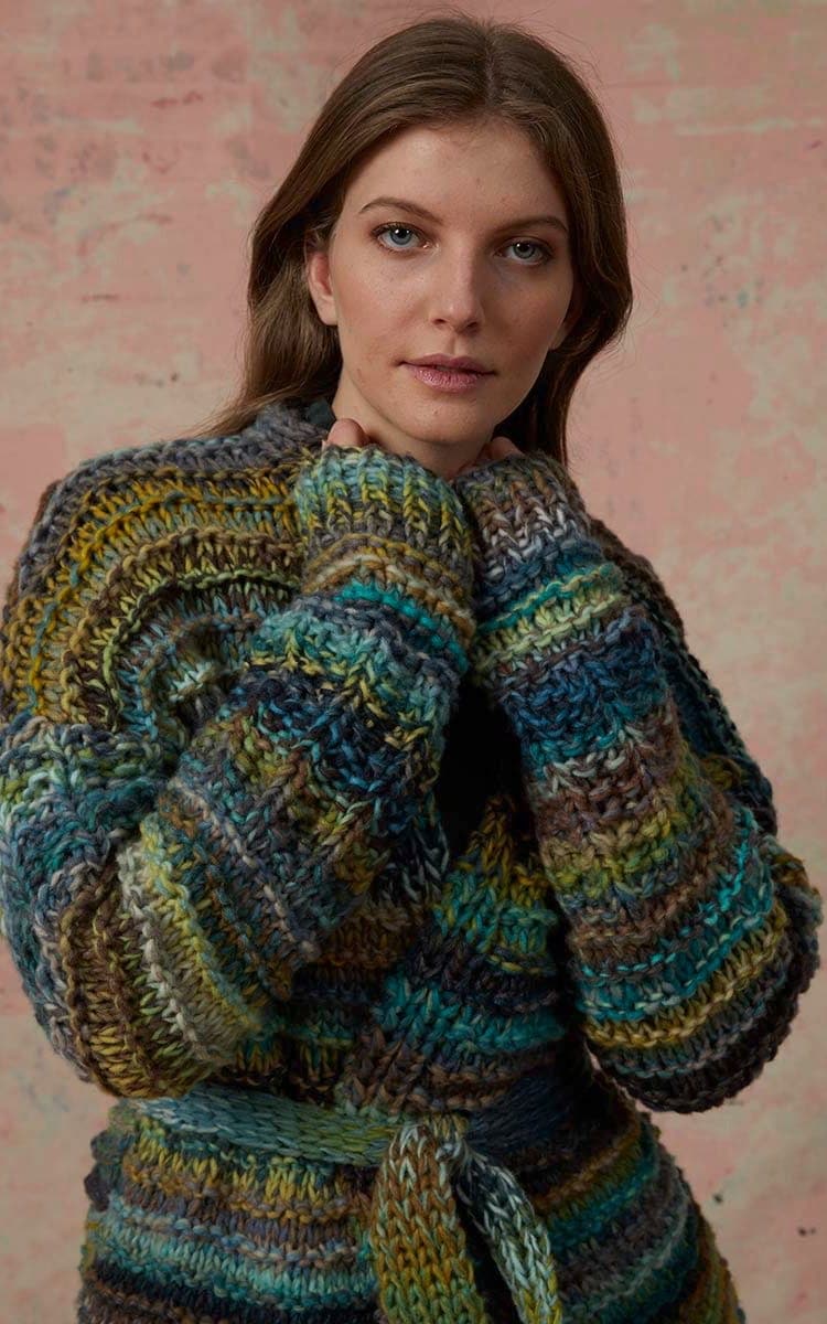 Jacke mit Bindegürtel- CLOUD - Strickset von LANG YARNS jetzt online kaufen bei OONIQUE