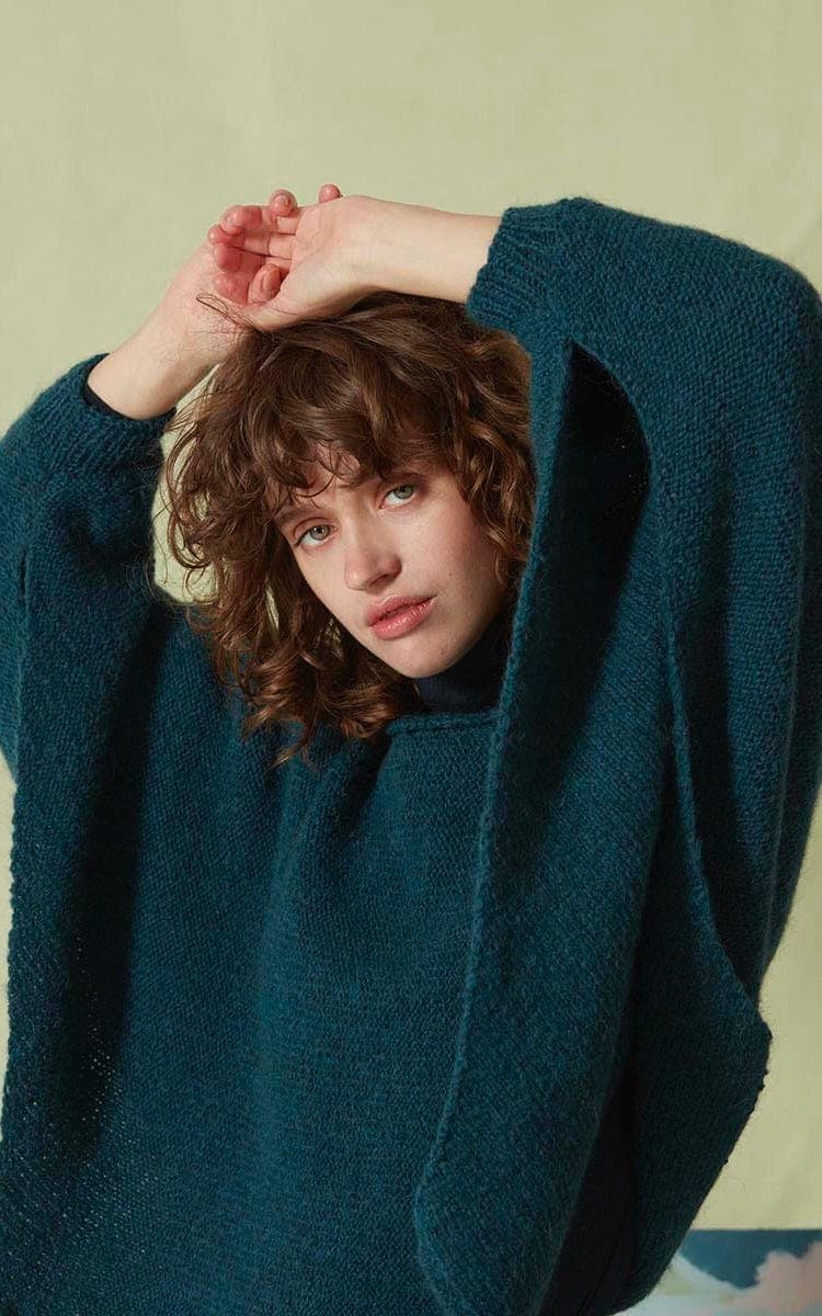 Poncho-Pullover - ENYA - Strickset von LANG YARNS jetzt online kaufen bei OONIQUE