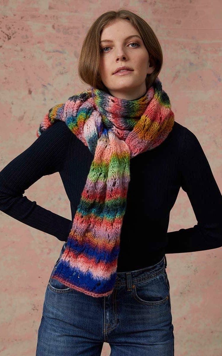 Schal - CLOUD - Strickset von LANG YARNS jetzt online kaufen bei OONIQUE