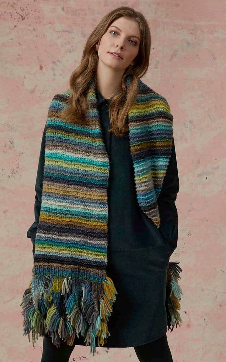 Streifenschal mit Fransen - CLOUD - Strickset von LANG YARNS jetzt online kaufen bei OONIQUE