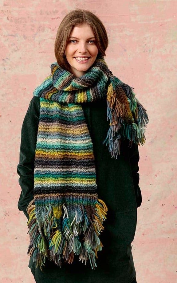 Streifenschal mit Fransen - CLOUD - Strickset von LANG YARNS jetzt online kaufen bei OONIQUE