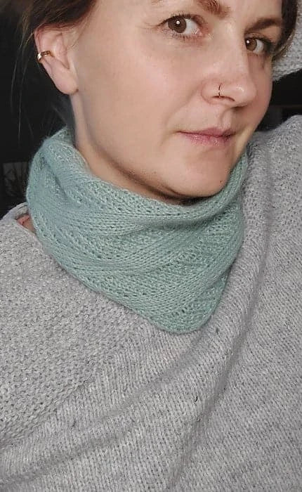 Nova Shawl - CASHMERE CLASSIC - Strickset von IMKE VON NATHUSIUS jetzt online kaufen bei OONIQUE