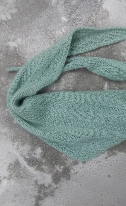 Nova Shawl - CASHMERE CLASSIC - Strickset von IMKE VON NATHUSIUS jetzt online kaufen bei OONIQUE