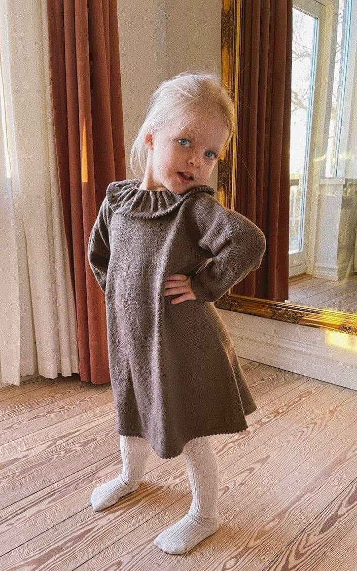 Dagmars Kleid - SUNDAY - Strickset von PETITE KNIT jetzt online kaufen bei OONIQUE