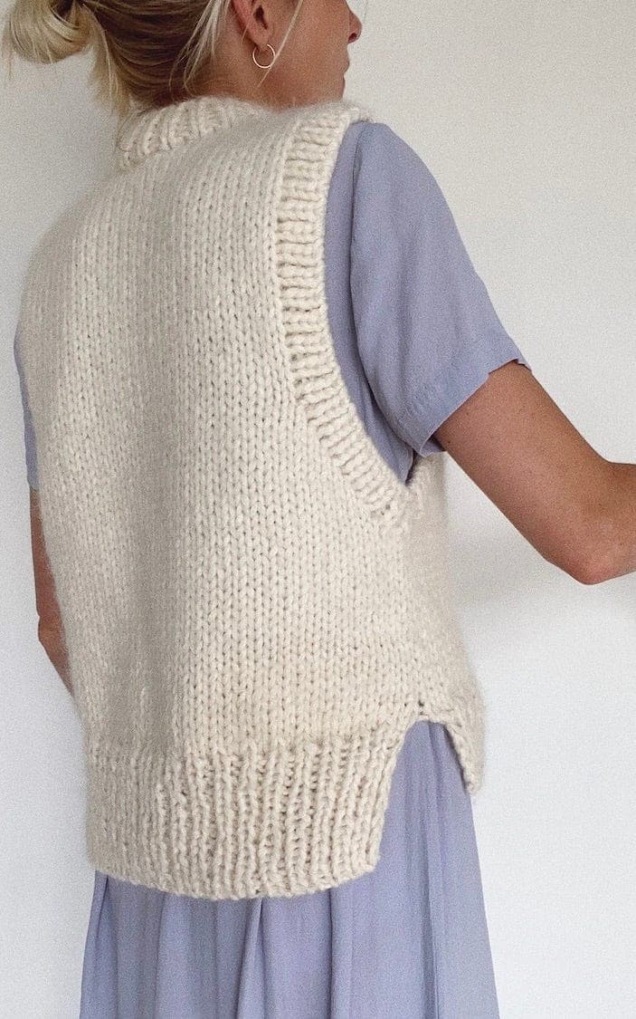 Einfacher Pullunder - Holiday Slipover - KOS & TYNN SILK MOHAIR - Strickset von PETITE KNIT jetzt online kaufen bei OONIQUE