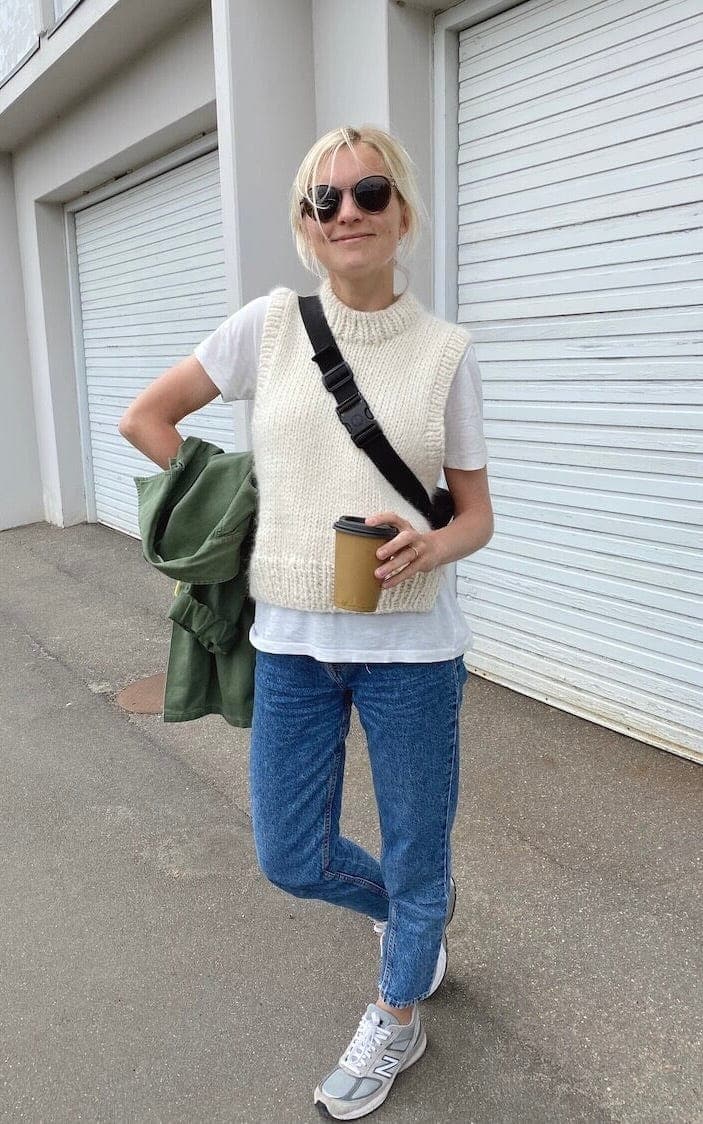 Einfacher Pullunder - Holiday Slipover - KOS & TYNN SILK MOHAIR - Strickset von PETITE KNIT jetzt online kaufen bei OONIQUE