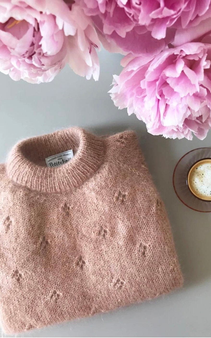 Fortune Sweater - TYNN SILK MOHAIR - Strickset von PETITE KNIT jetzt online kaufen bei OONIQUE