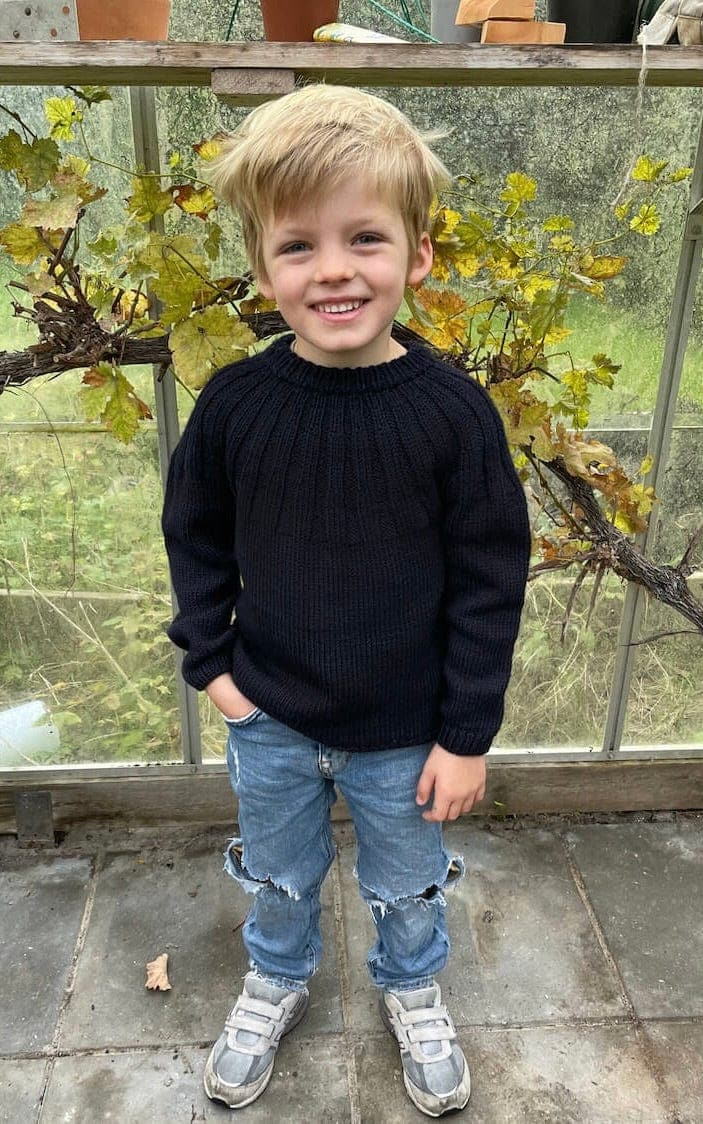 Haralds Sweater - DOUBLE SUNDAY - Strickset von PETITE KNIT jetzt online kaufen bei OONIQUE