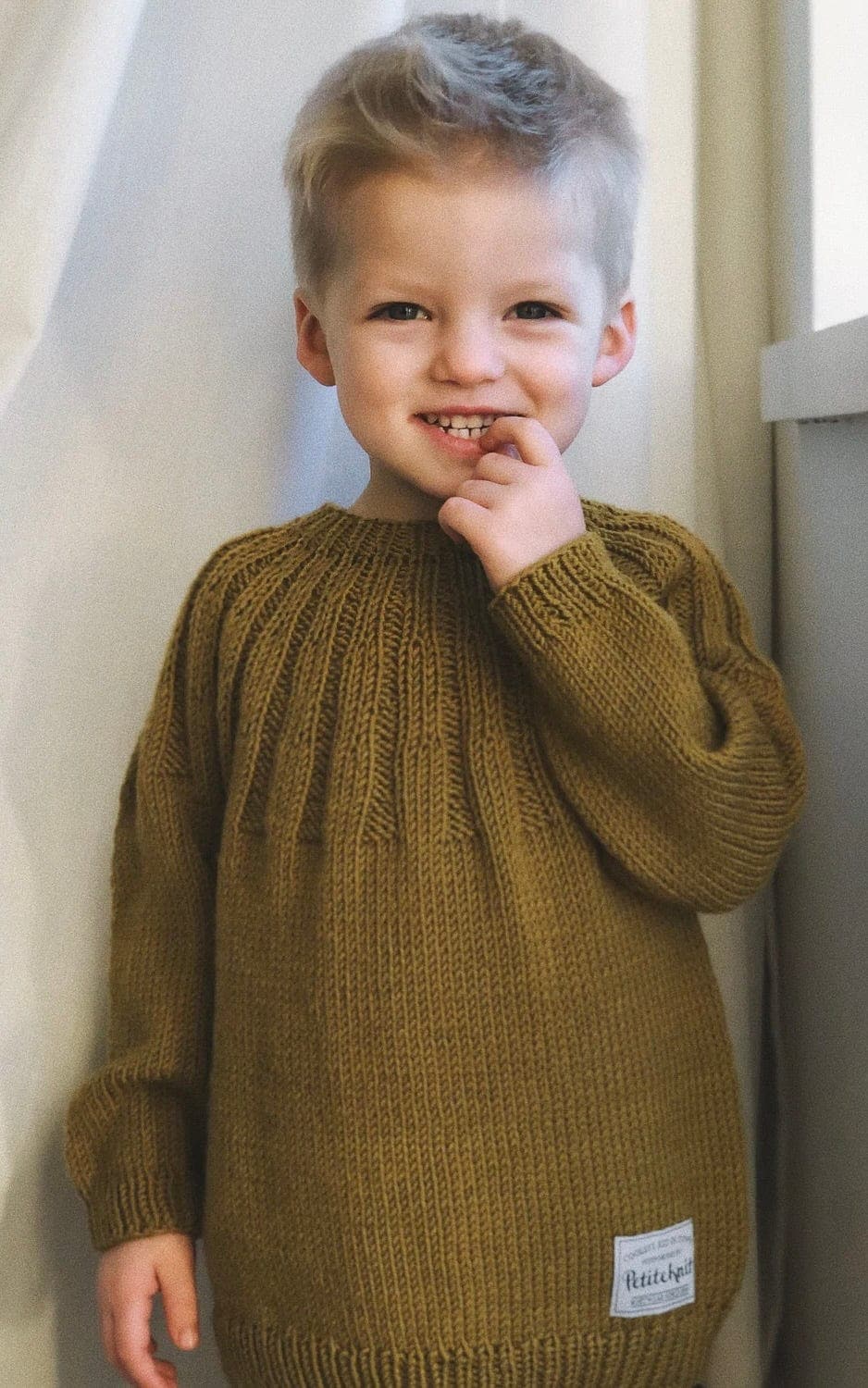 Haralds Sweater - DOUBLE SUNDAY - Strickset von PETITE KNIT jetzt online kaufen bei OONIQUE