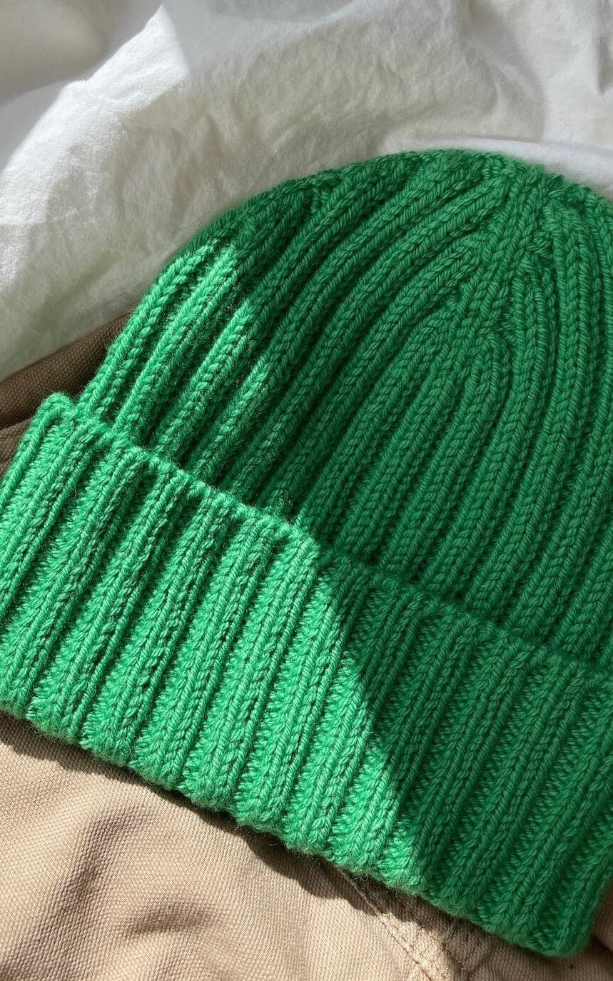 Hipster Mütze - SUNDAY - Strickset von PETITE KNIT jetzt online kaufen bei OONIQUE