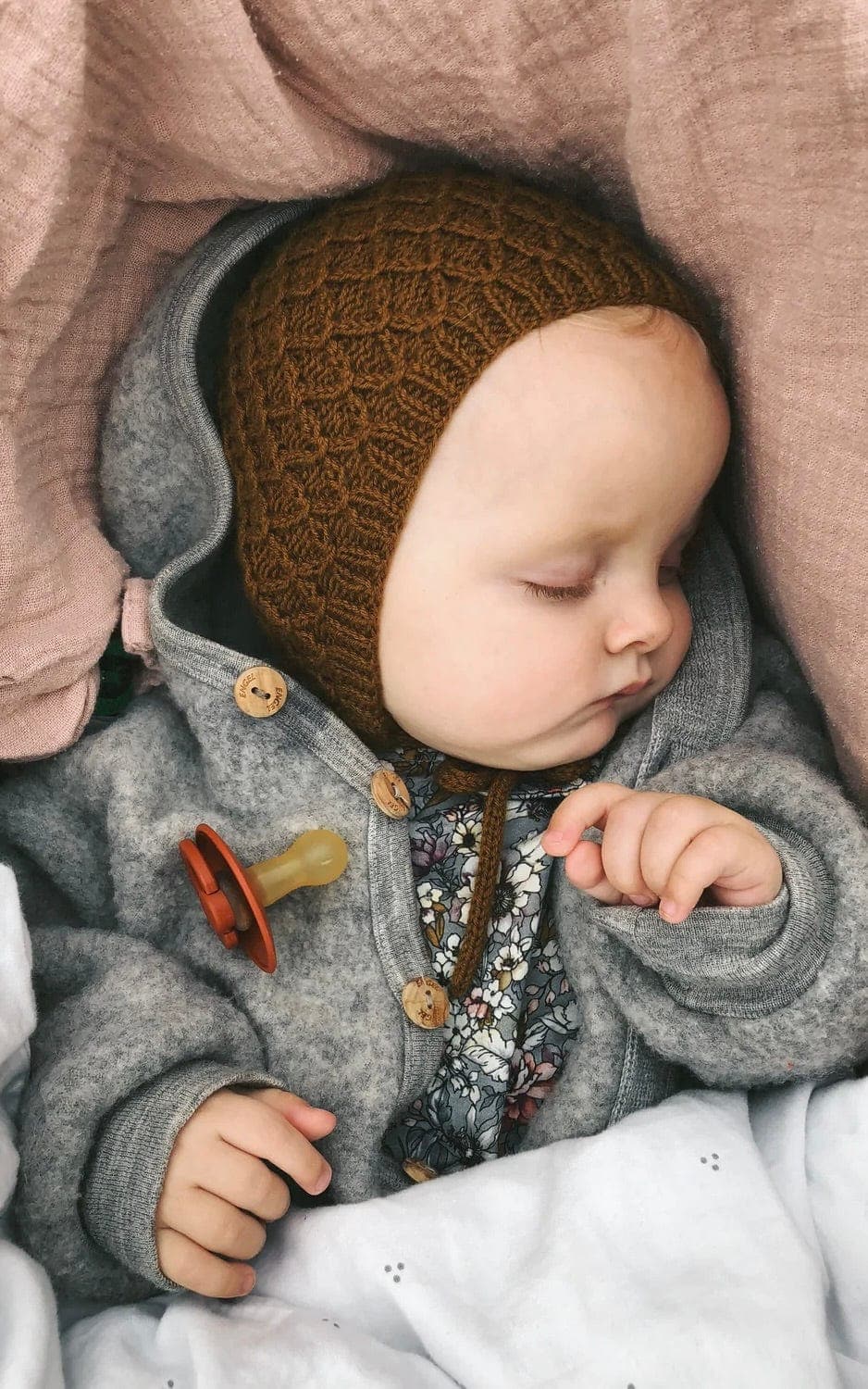 Karens Haube - SUNDAY - Strickset von PETITE KNIT jetzt online kaufen bei OONIQUE