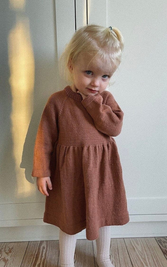 Karlas Kleid - SUNDAY - Strickset von PETITE KNIT jetzt online kaufen bei OONIQUE