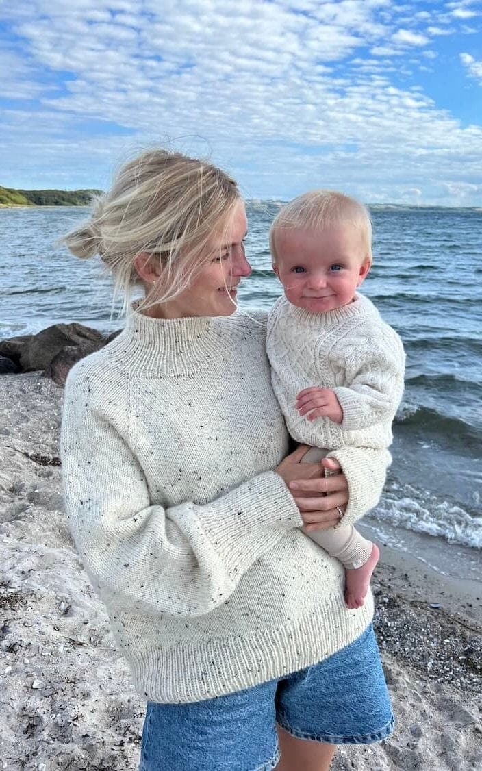 Louvre Sweater - PEER GYNT - Strickset von PETITE KNIT jetzt online kaufen bei OONIQUE