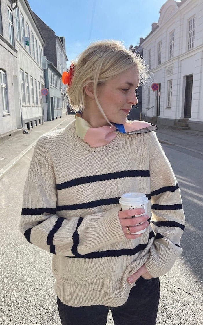 Marseille Sweater (einfarbig) - DOUBLE SUNDAY - Strickset von PETITE KNIT jetzt online kaufen bei OONIQUE