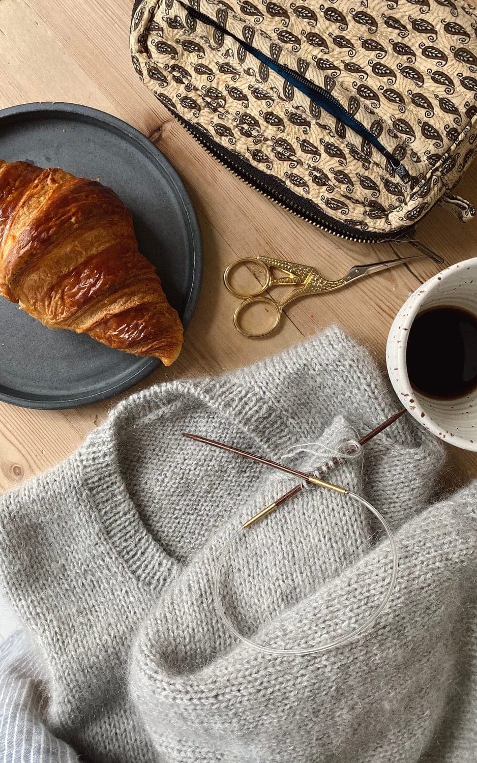 Stockholm Pullunder - SUNDAY & TYNN SILK MOHAIR - Strickset von PETITE KNIT jetzt online kaufen bei OONIQUE