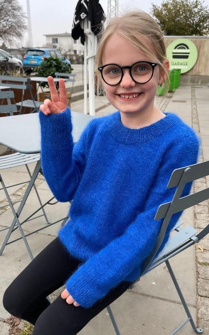 Stockholm Sweater Junior - TYNN SILK MOHAIR - Strickset von PETITE KNIT jetzt online kaufen bei OONIQUE