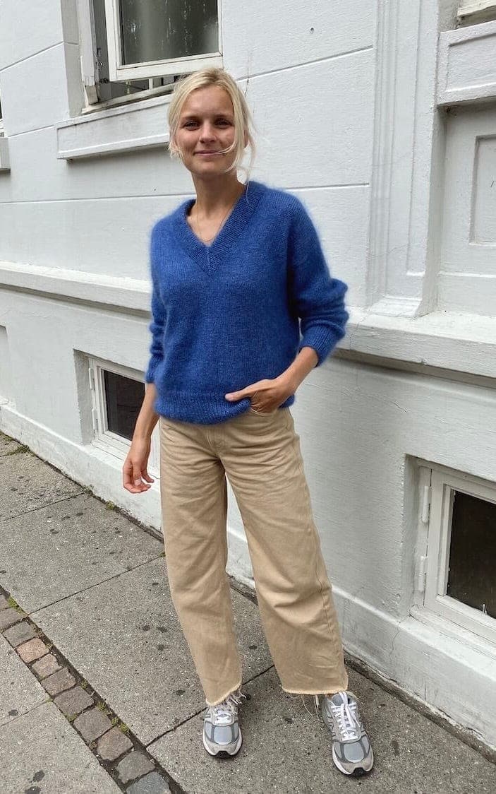 Stockholm Sweater V-Ausschnitt - TYNN SILK MOHAIR - Strickset von PETITE KNIT jetzt online kaufen bei OONIQUE