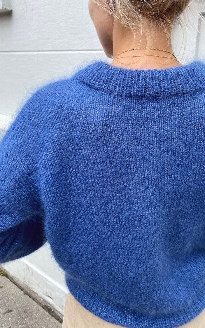 Stockholm Sweater V-Ausschnitt - TYNN SILK MOHAIR - Strickset von PETITE KNIT jetzt online kaufen bei OONIQUE
