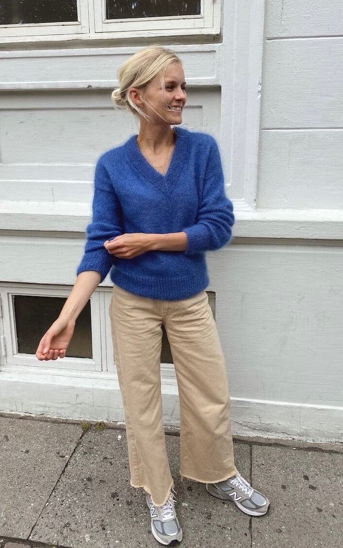 Stockholm Sweater V-Ausschnitt - TYNN SILK MOHAIR - Strickset von PETITE KNIT jetzt online kaufen bei OONIQUE