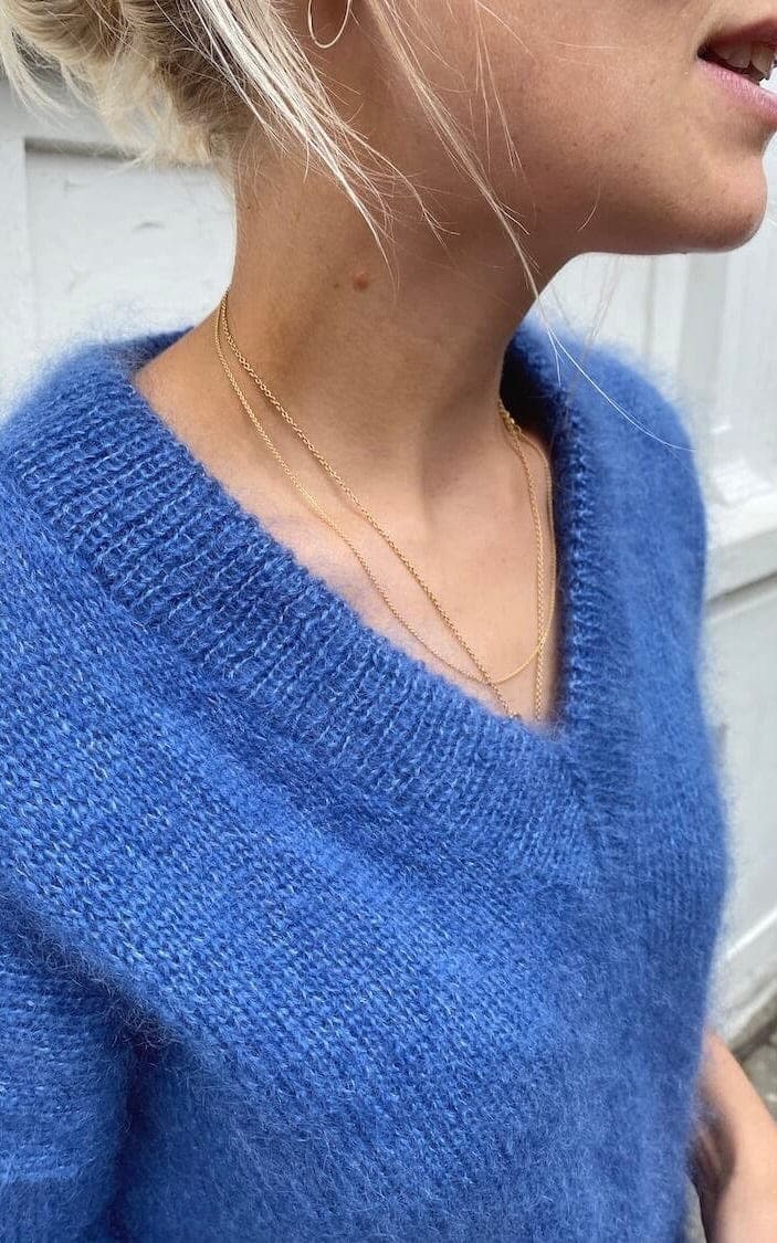 Stockholm Sweater V-Ausschnitt - TYNN SILK MOHAIR - Strickset von PETITE KNIT jetzt online kaufen bei OONIQUE