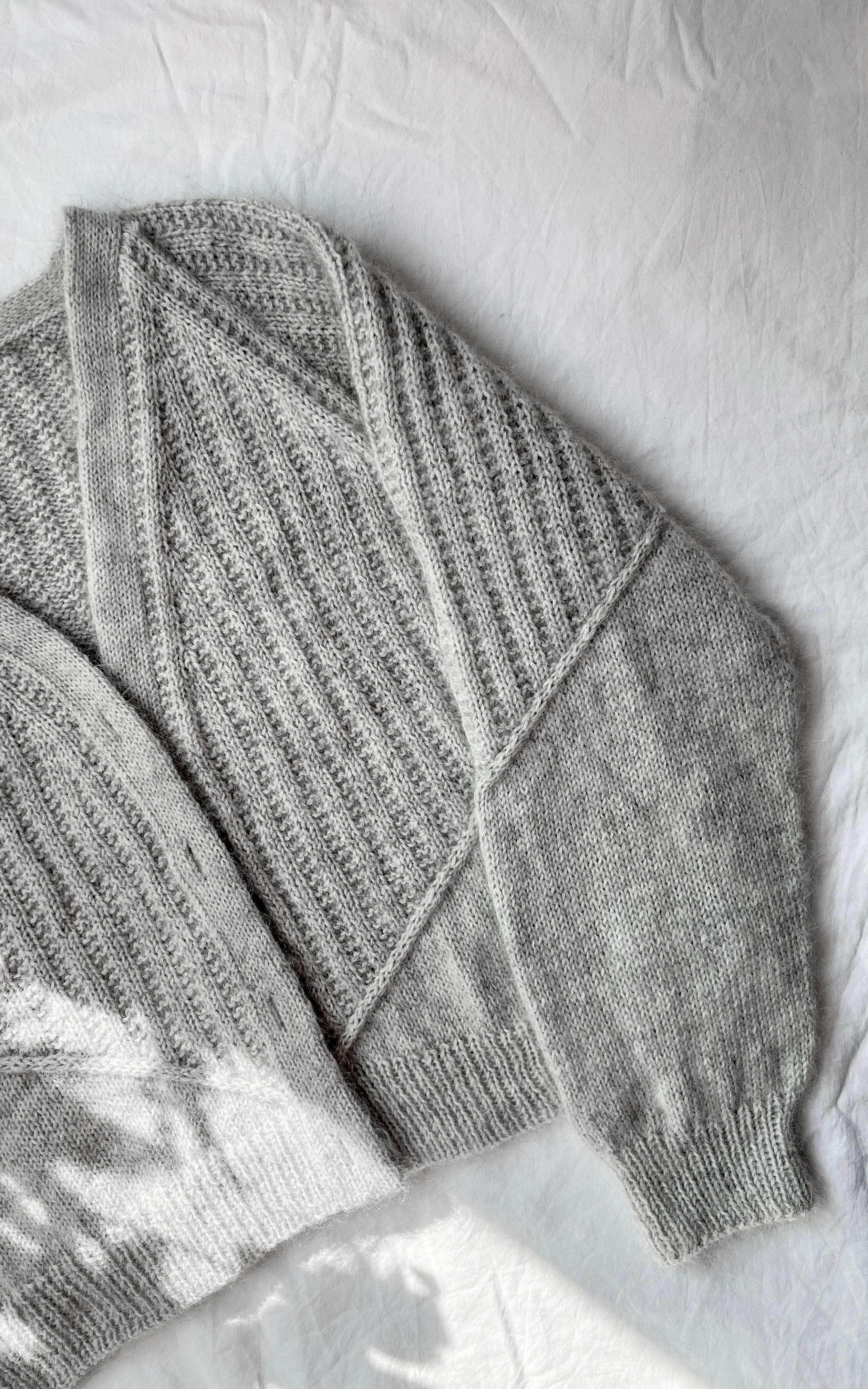 Cosmo Cardigan - ANLEITUNG von RUST KNITWEAR jetzt online kaufen bei OONIQUE