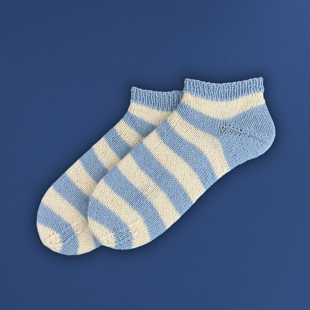 Poppy Sneaker Socks - EDELWEISS ALPAKA 4-PLY - Knitting Kit (2 Designs)