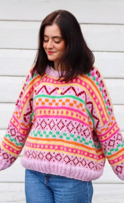 Phoenix Sweater - MERRY MERINO 110 - Knitting Kit