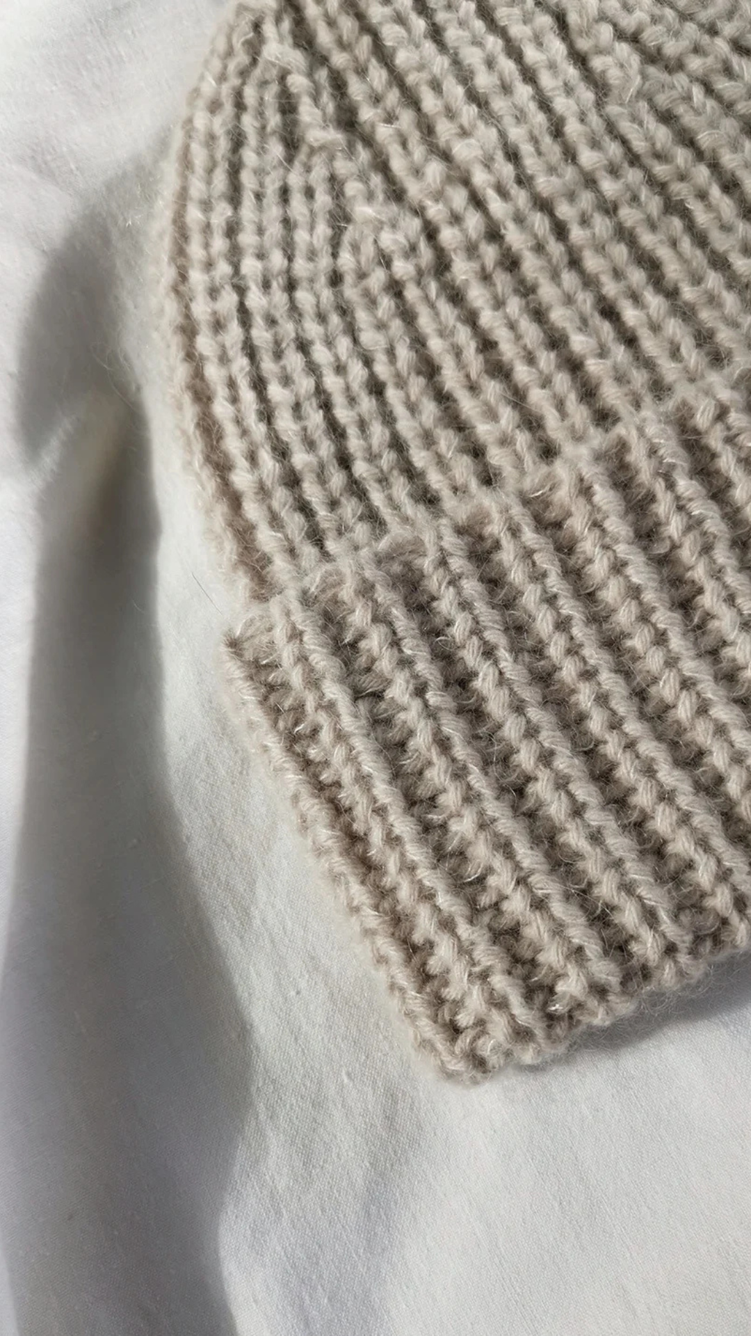 Jacques Hat - THE MERRY MERINO 110 & SILKY KID - Strickset