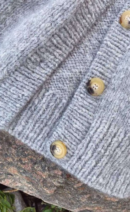 Novice Cardigan Chunky Edition - OONIQUE CHUNKY - Strickpaket