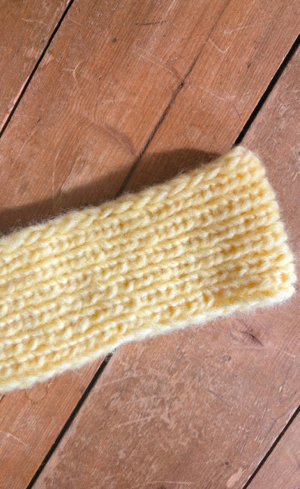 New Beginnings Stirnband - OONIQUE CHUNKY - Anfänger Strickset mit Videotutorial