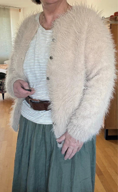 Fuzzy Fluff Cardigan - ANLEITUNG