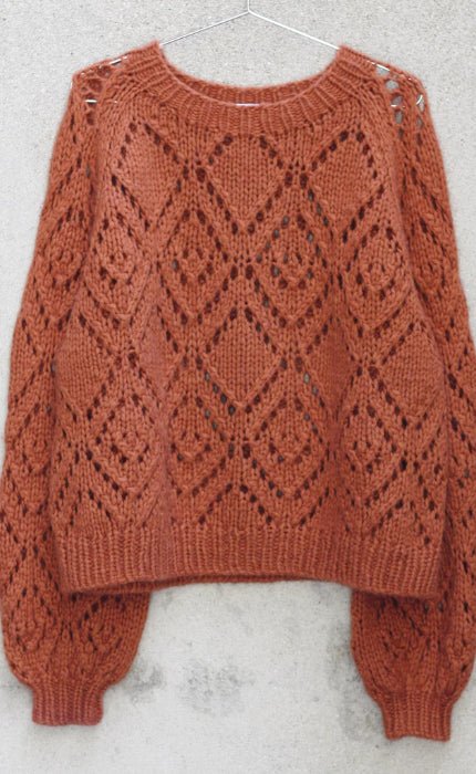 Clotilde Sweater - HEAVY MERINO & SOFT SILK MOHAIR - Strickset von KNITTING FOR OLIVE jetzt online kaufen bei OONIQUE