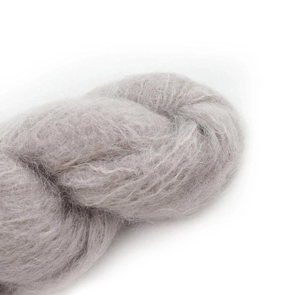 Fluffy Mohair solids handgefärbt von COWGIRL BLUES jetzt online kaufen bei OONIQUE