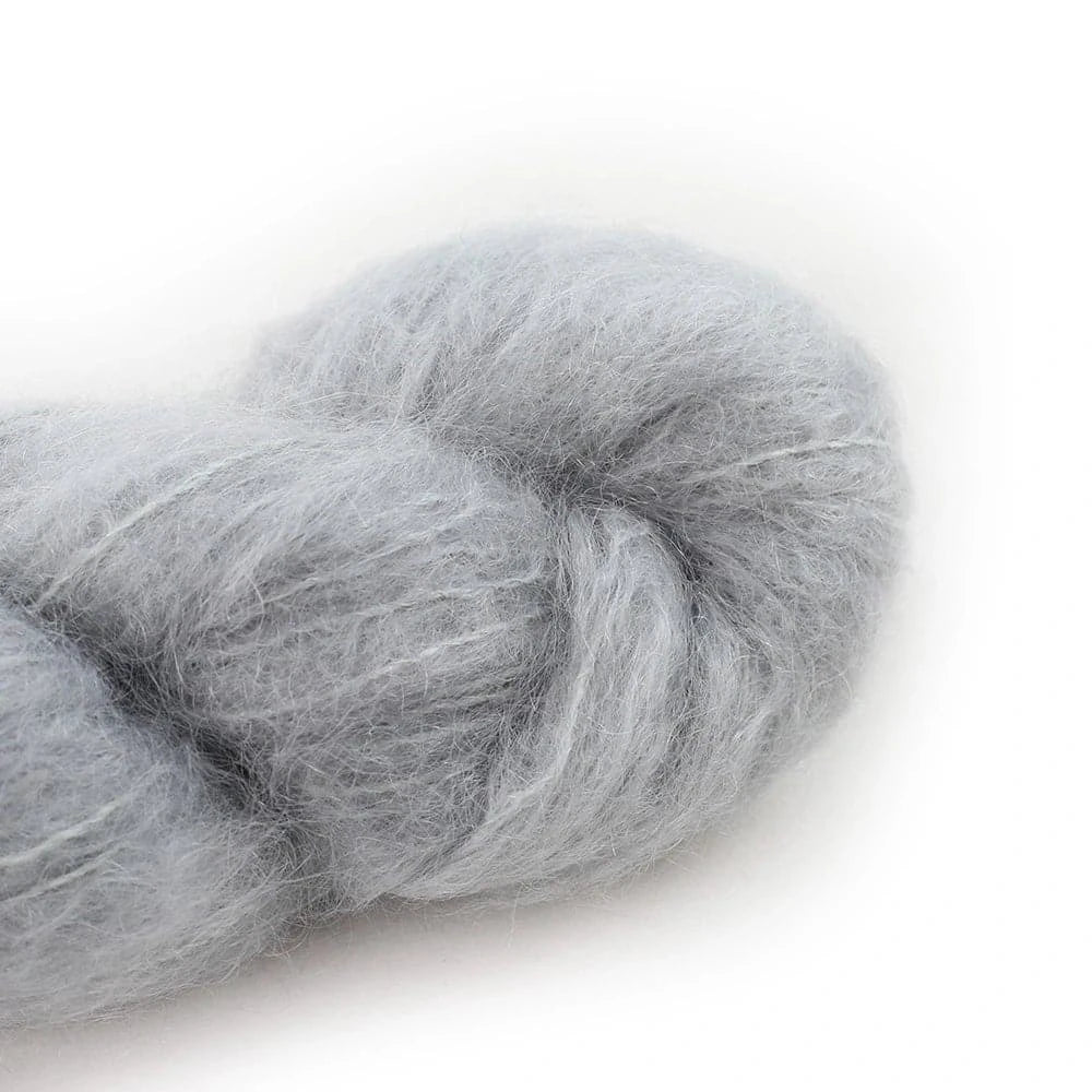 Fluffy Mohair solids handgefärbt von COWGIRL BLUES jetzt online kaufen bei OONIQUE