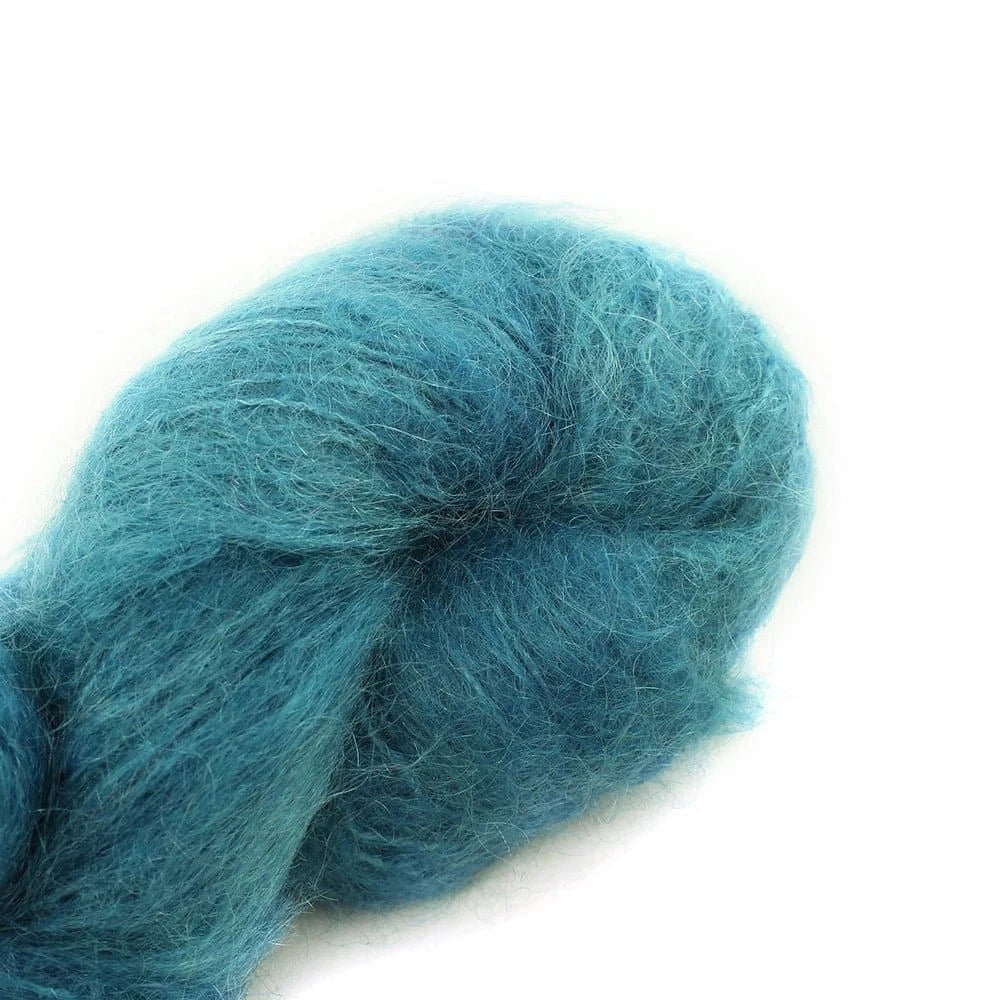 Fluffy Mohair solids handgefärbt von COWGIRL BLUES jetzt online kaufen bei OONIQUE