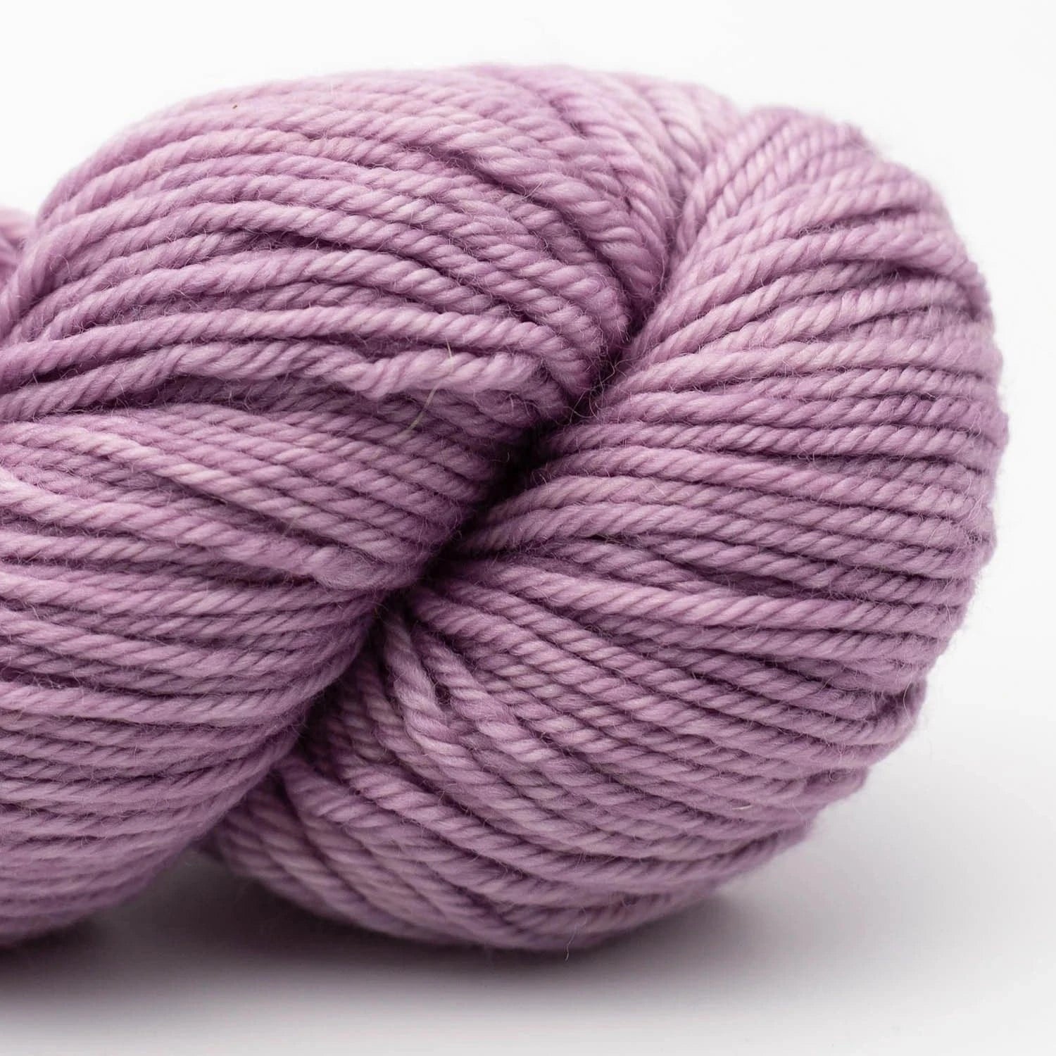 Merino DK solids 100g handgefärbt von COWGIRL BLUES jetzt online kaufen bei OONIQUE