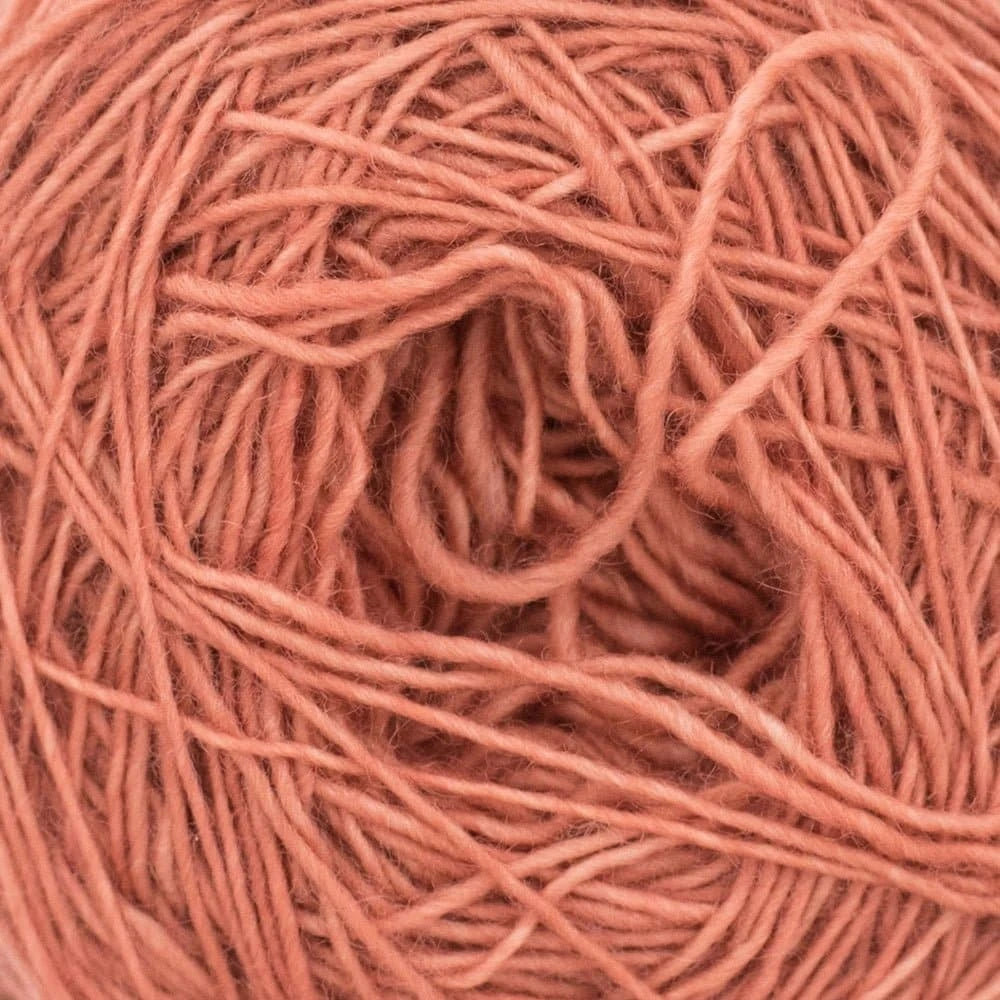 Merino SINGLE LACE solids handgefärbt von COWGIRL BLUES jetzt online kaufen bei OONIQUE