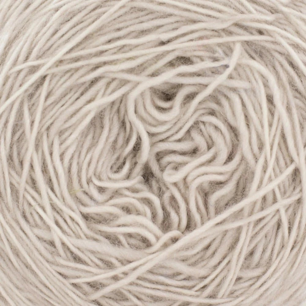 Merino SINGLE LACE solids handgefärbt von COWGIRL BLUES jetzt online kaufen bei OONIQUE