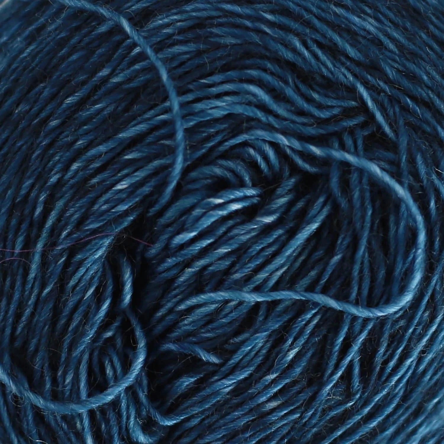 Merino SINGLE LACE solids handgefärbt von COWGIRL BLUES jetzt online kaufen bei OONIQUE