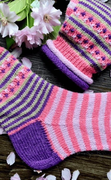 Socken Akela - EDELWEISS ALPAKA 4 - FACH - Strickpaket von JOÉL JOÉL jetzt online kaufen bei OONIQUE