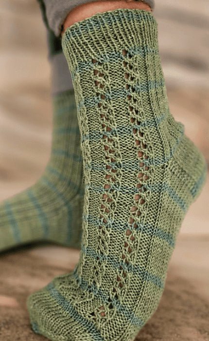 Socken Emila - MEILENWEIT 50 - Strickpaket von JOÉL JOÉL jetzt online kaufen bei OONIQUE