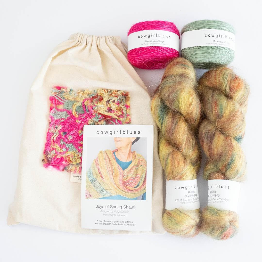 Strickpaket Joys of Spring Shawl handgefärbt - Englisch von COWGIRL BLUES jetzt online kaufen bei OONIQUE