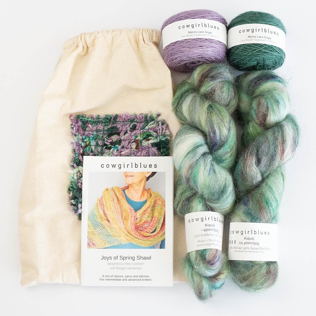 Strickpaket Joys of Spring Shawl handgefärbt - Englisch von COWGIRL BLUES jetzt online kaufen bei OONIQUE