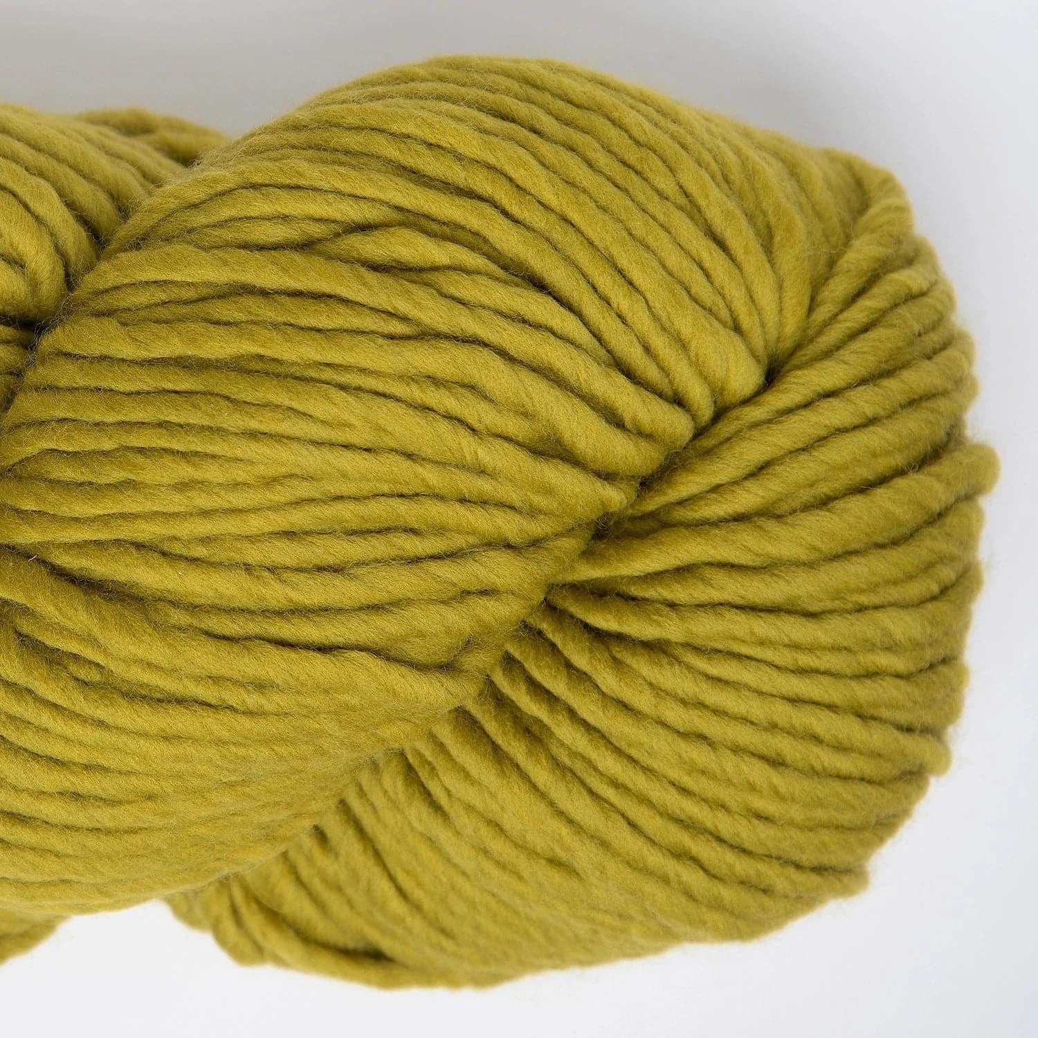 Yana FINE Highland Wool 200g von AMANO jetzt online kaufen bei OONIQUE