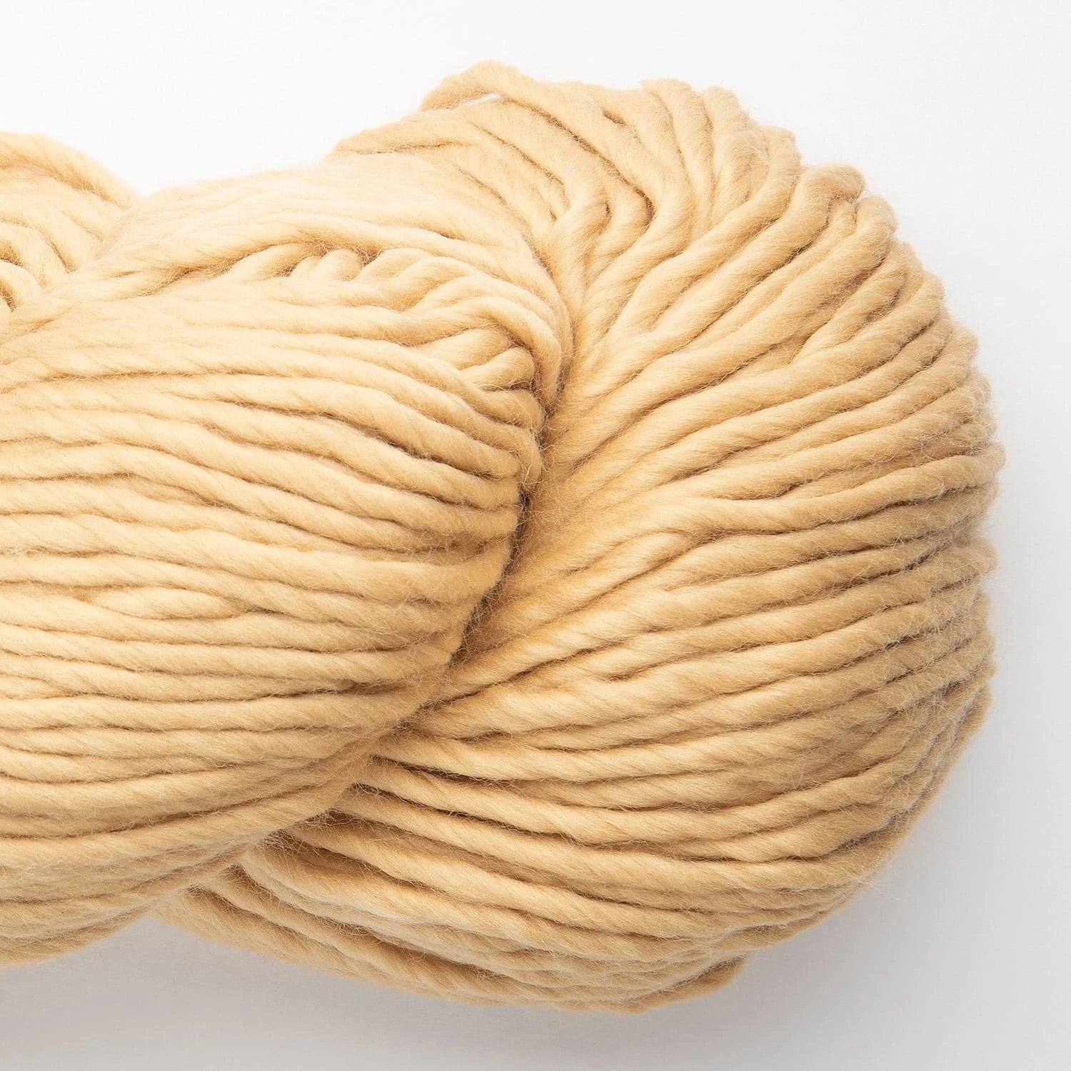 Yana FINE Highland Wool 200g von AMANO jetzt online kaufen bei OONIQUE