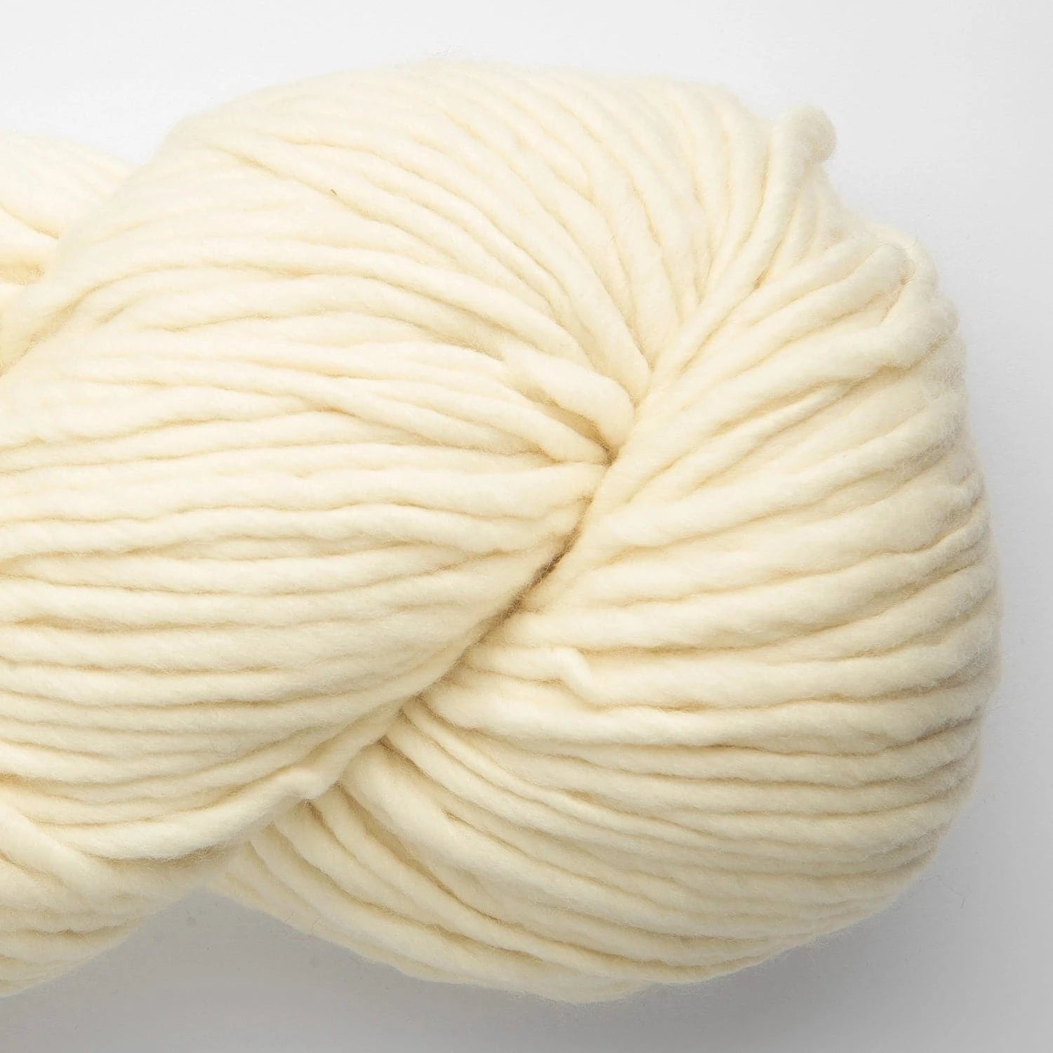 Yana FINE Highland Wool 200g von AMANO jetzt online kaufen bei OONIQUE